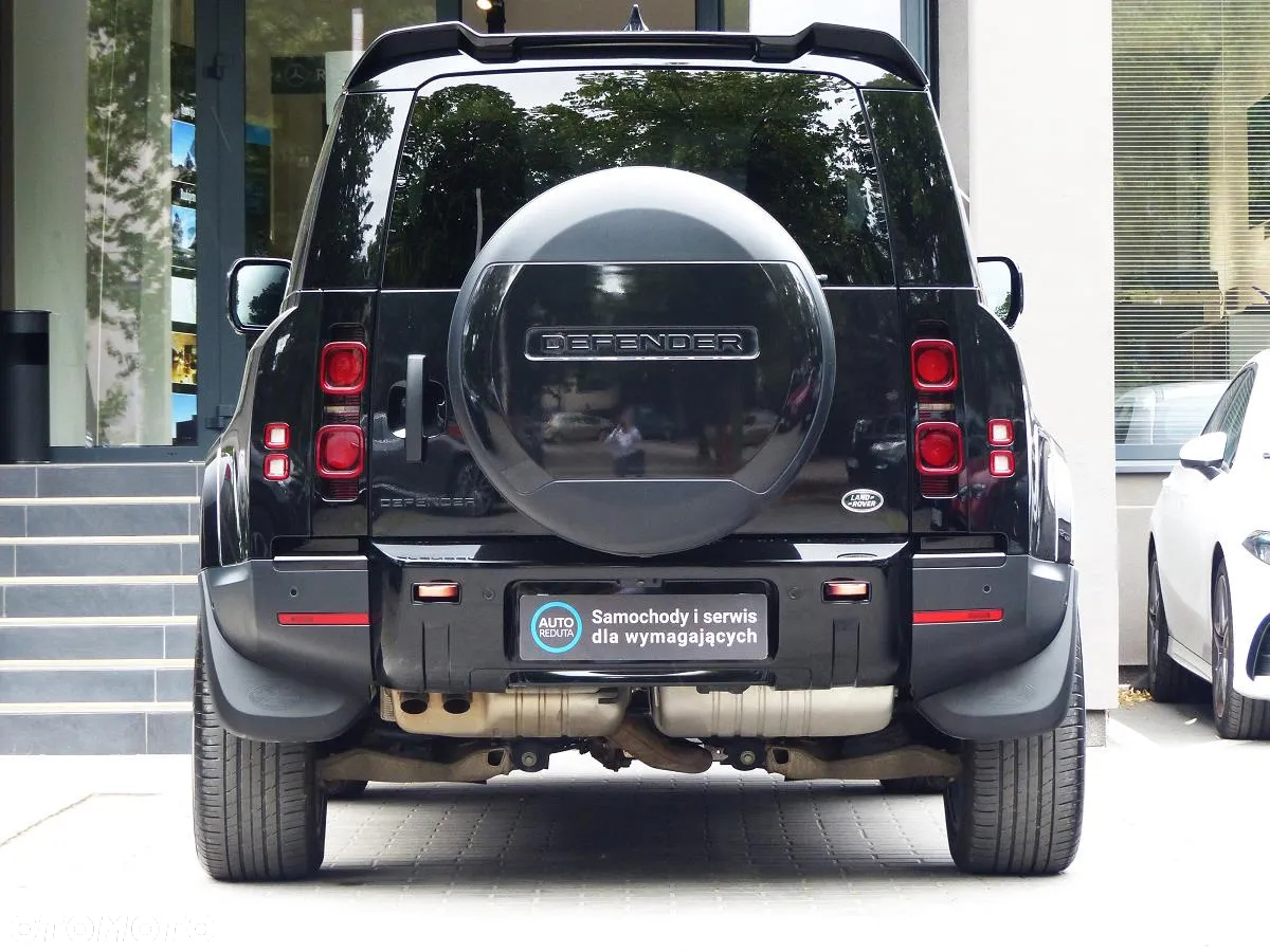 Land Rover Defender - 6