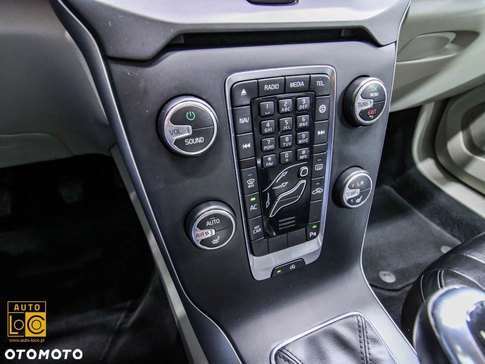 Volvo V40 D2 Summum - 23