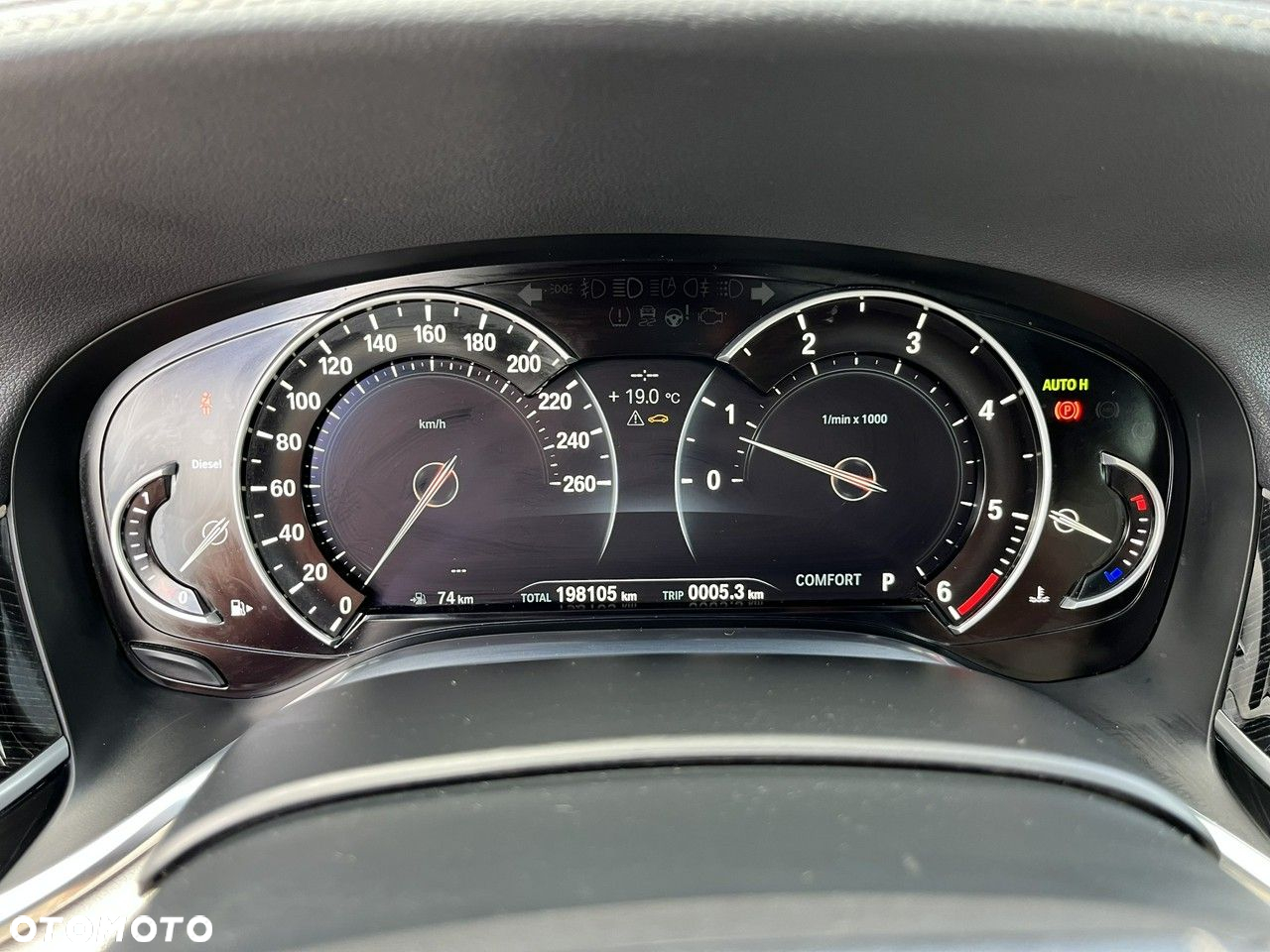 BMW Seria 7 740d xDrive - 16