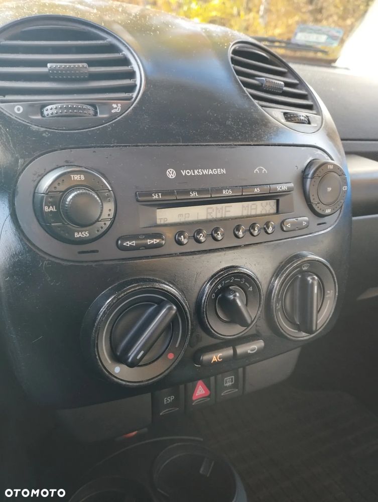 Volkswagen New Beetle 1.4 - 10