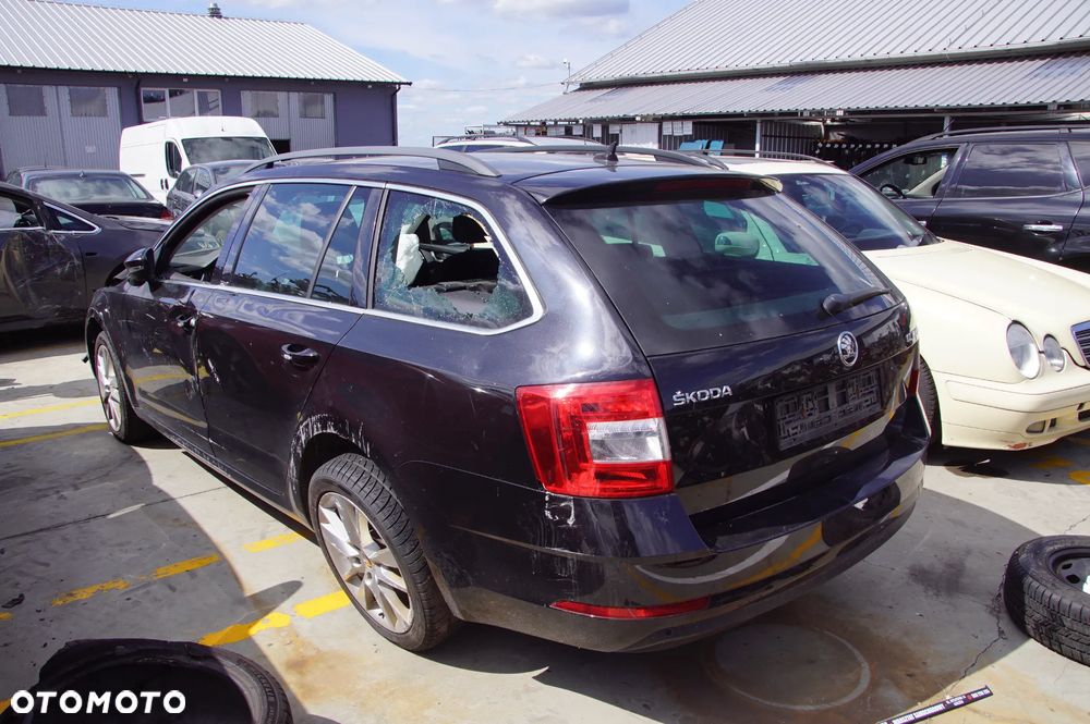 Auto na części - Skoda Octavia III Lift 2.0 TDI 150 KM DFFA TDH 2018R Silnik Skrzynia Zderzak Klapa Drzwi Szyba Lusterko Deska Kokpit Sterownik Moduł Licznik Wybierak - 5