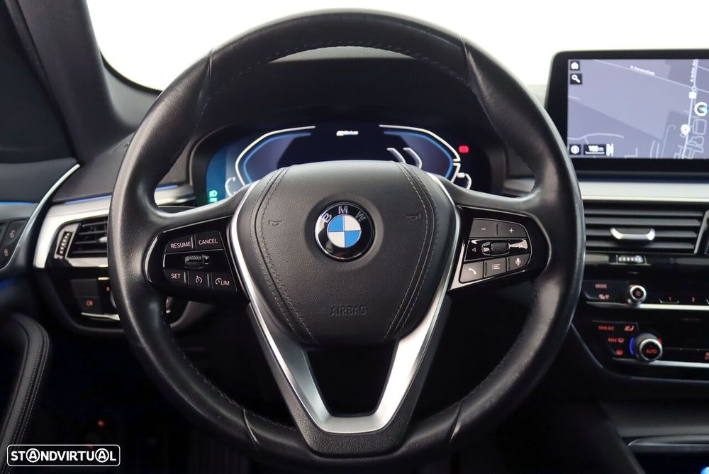 BMW 530 e Line Luxury - 10