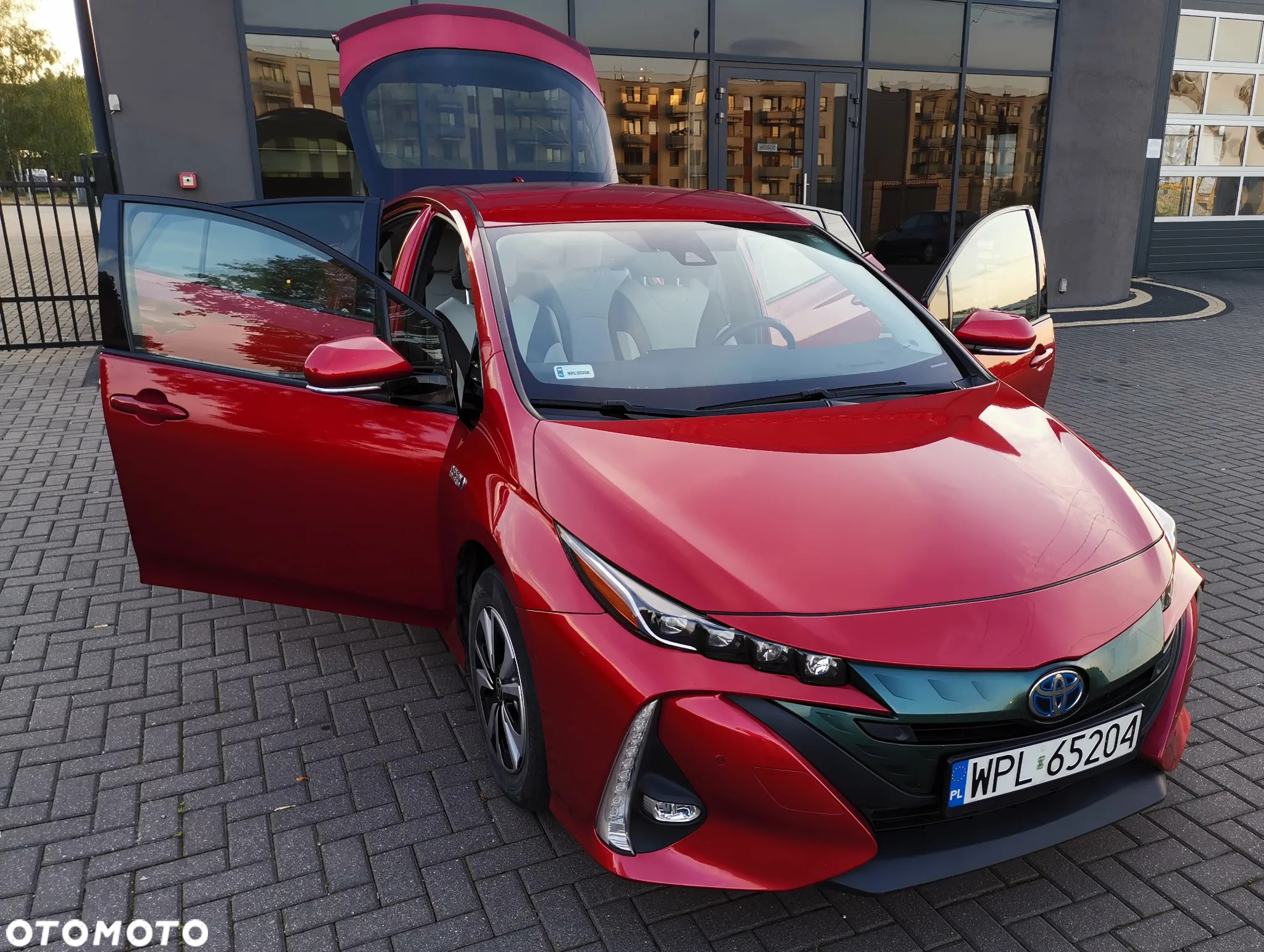 Toyota Prius - 12