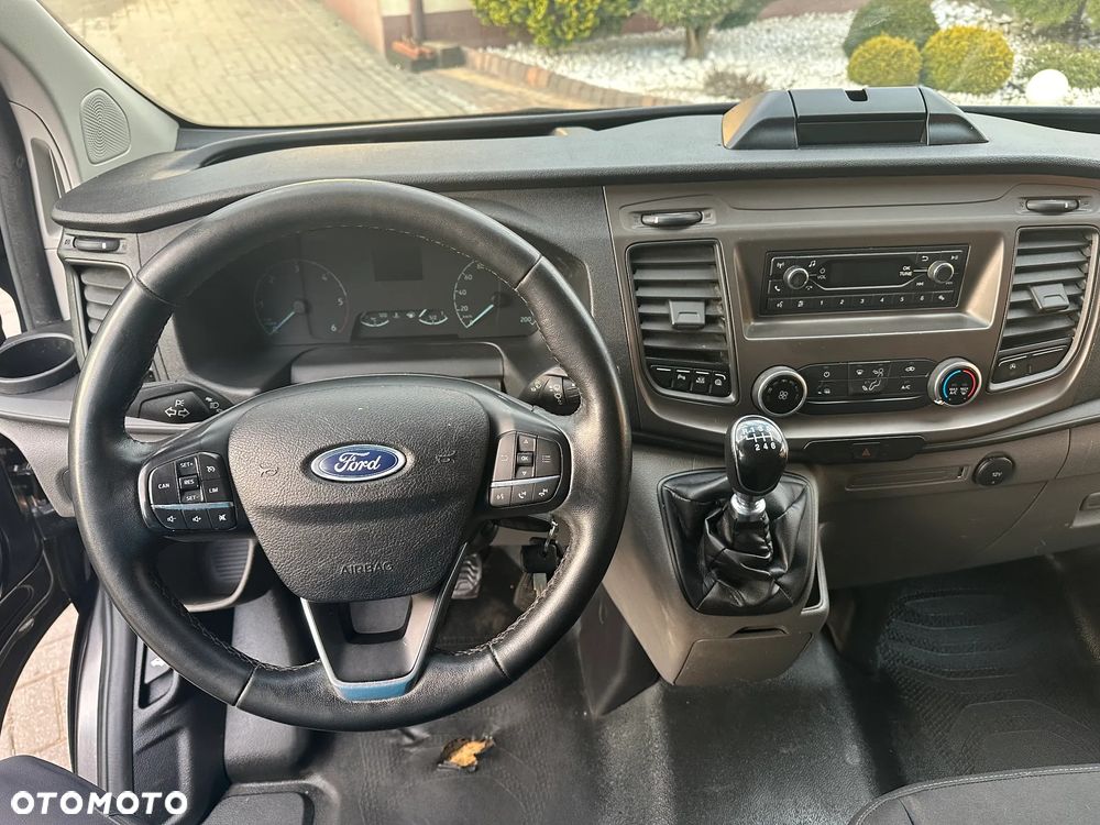 Ford TRANSIT CUSTOM - 9