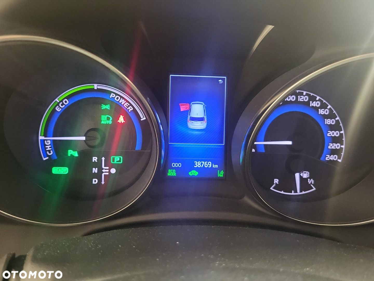 Toyota Auris Hybrid 135 Premium - 14