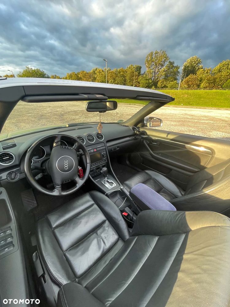 Audi A4 Cabrio - 9
