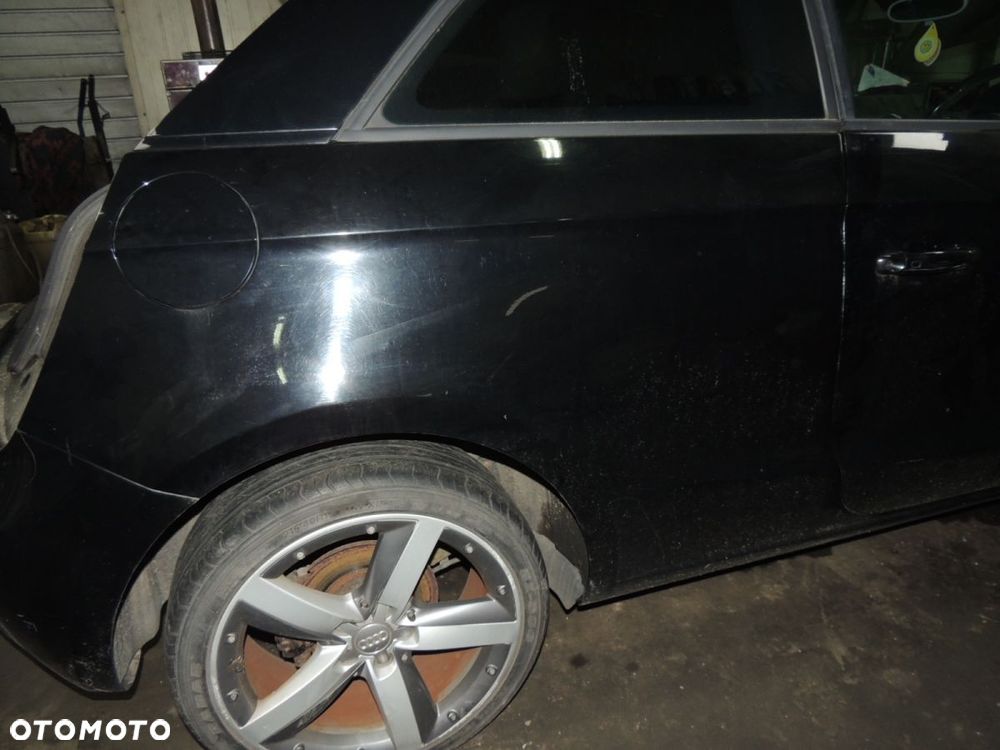 Ćwiartka nadwozia prawy tył AUDI A1 8X '11 1.6 TDI - 1