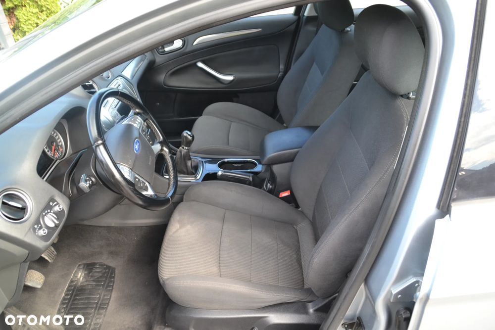 Ford Mondeo 2.0 Viva Titanium - 22