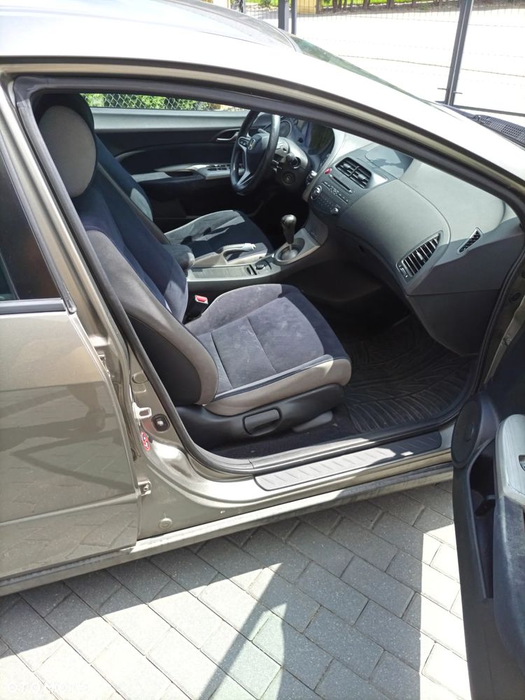 Honda Civic 2.2i-CTDi DPF Sport - 11