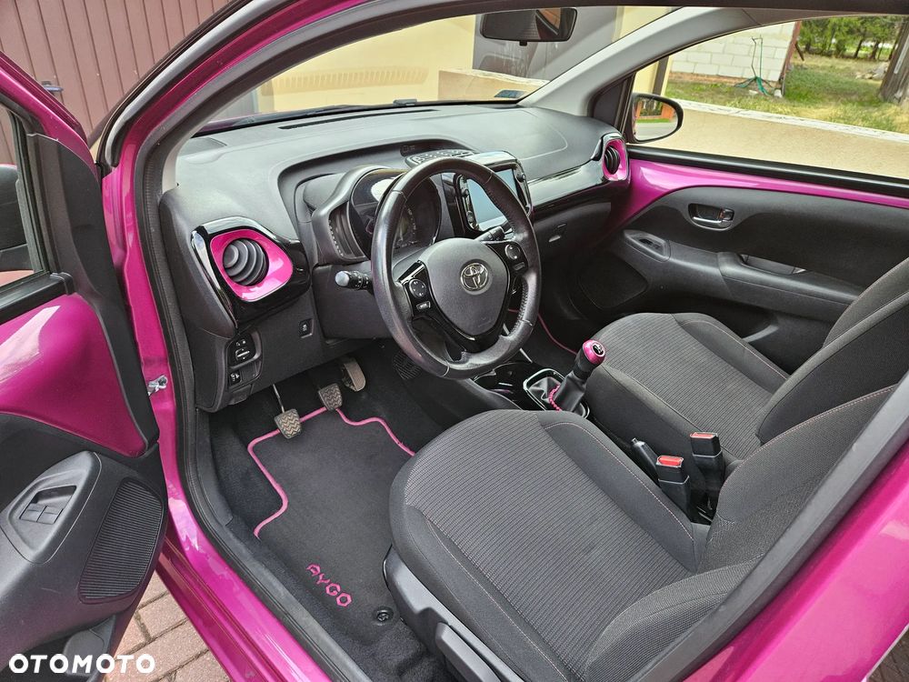 Toyota Aygo x-cite - 11