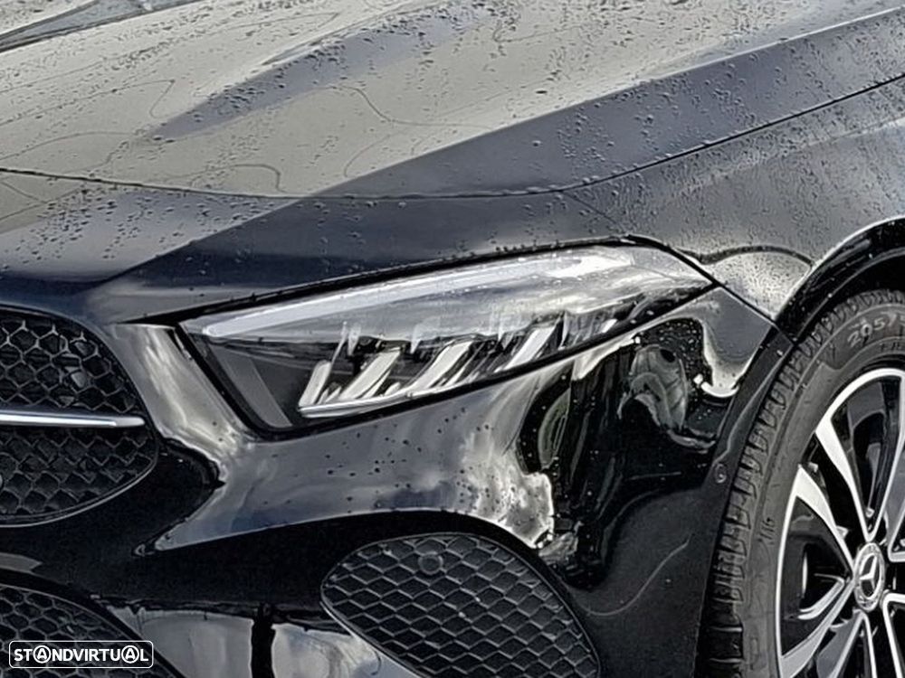 Mercedes-Benz A 180 2025 photo 3