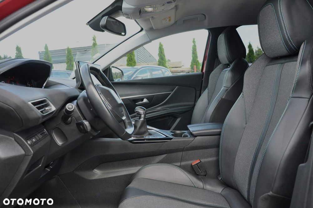 Peugeot 3008 1.2 PureTech Allure Pack S&S - 12