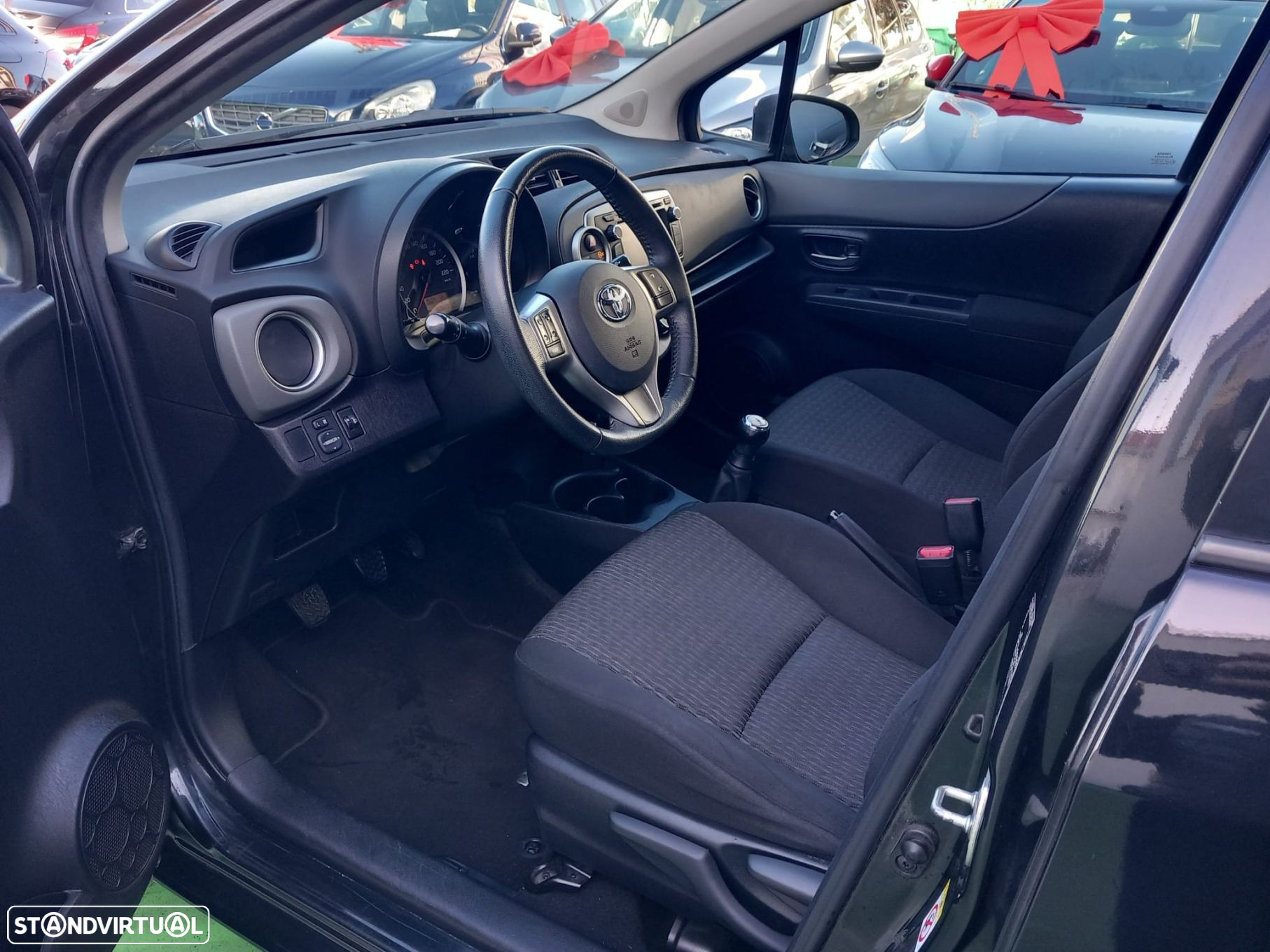 Toyota Yaris 1.0 VVT-i Comfort+P.Style +Navi - 7