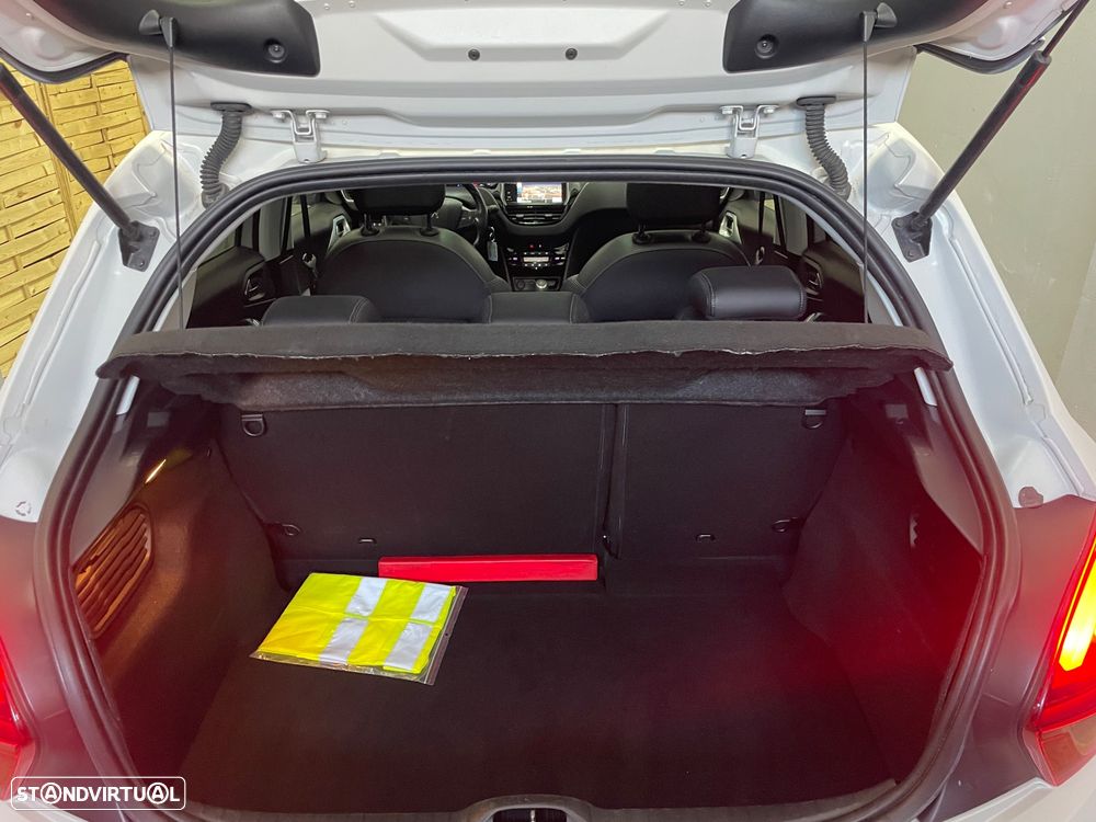 Peugeot 208 PureTech 110 Stop & Start EAT6 Tech Edition - 13