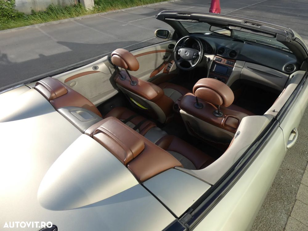 Mercedes-Benz CLK - 10