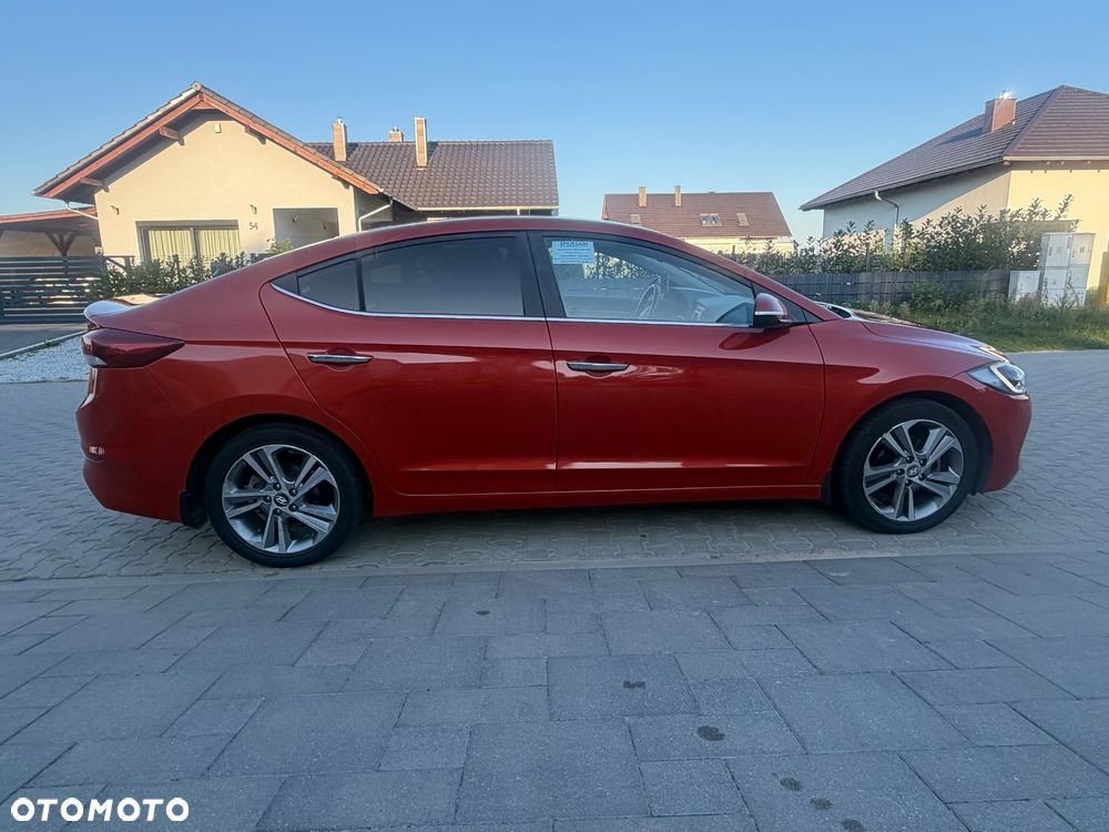 Hyundai Elantra 1.6 CRDi Style - 5