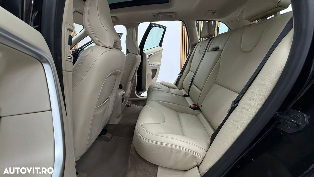 Volvo XC 60 D4 Kinetic - 16