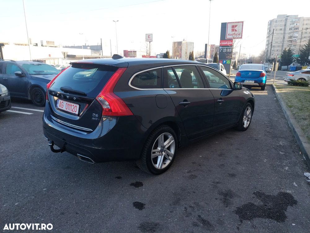 Volvo V60 D6 Plug-In-Hybrid AWD Geartronic Summum - 5
