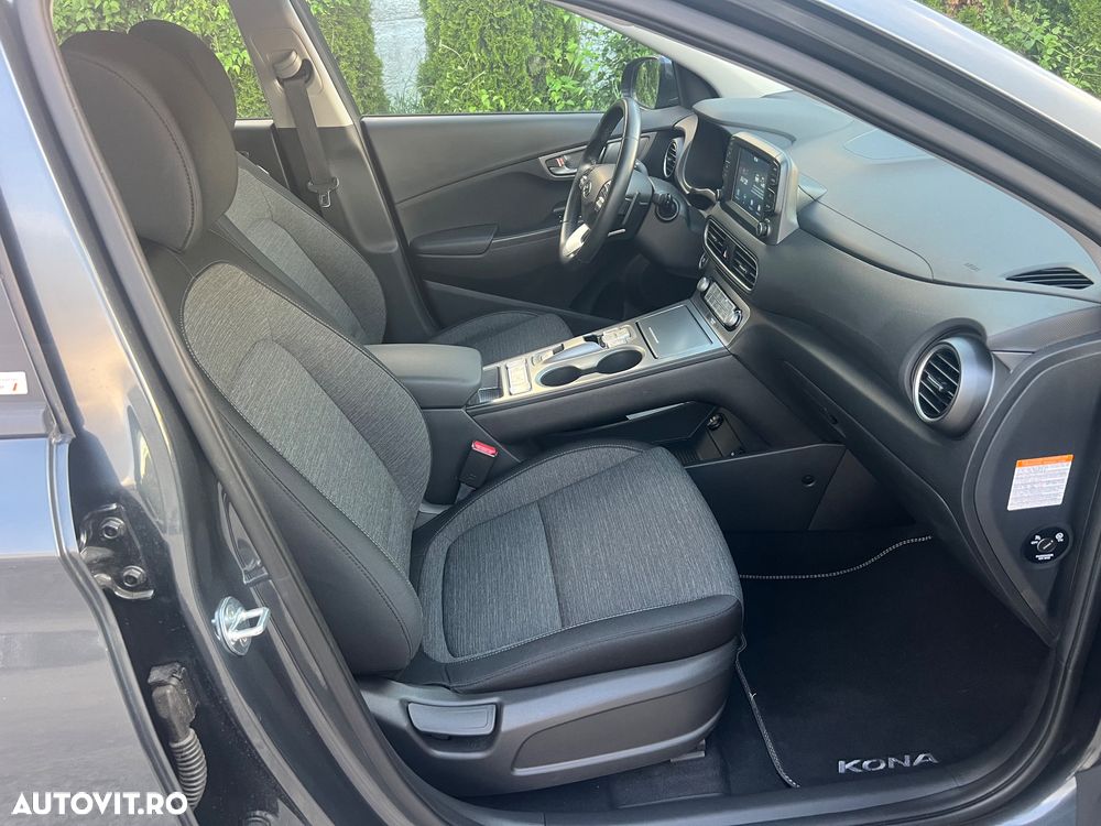 Hyundai KONA Select - 7