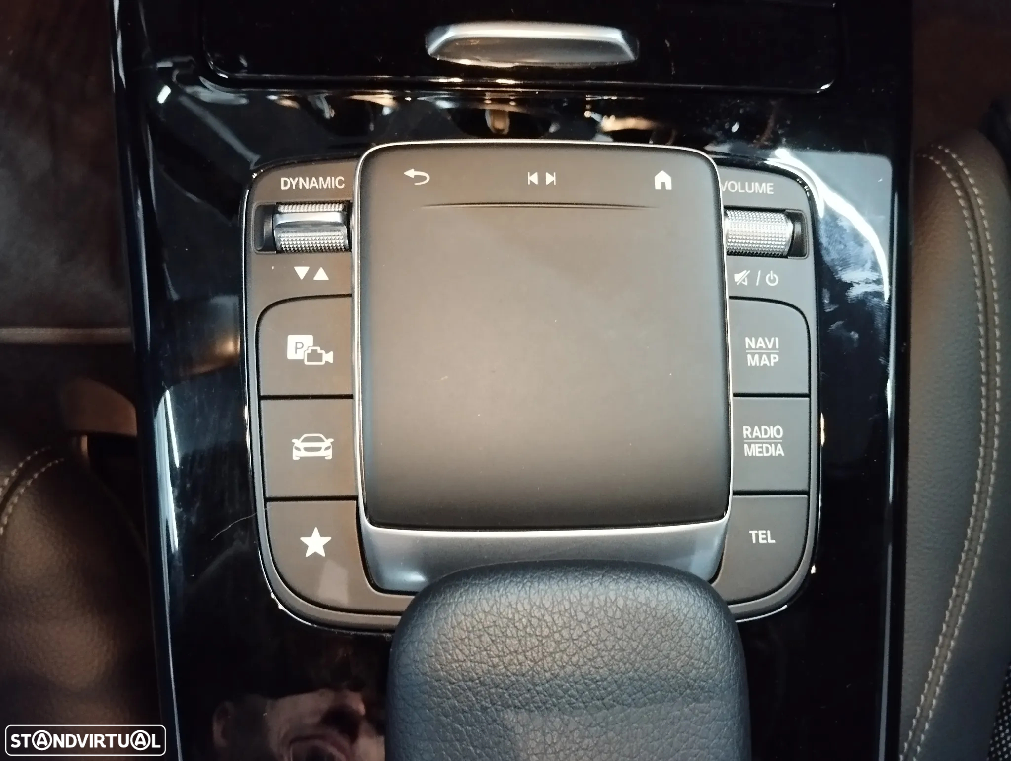 Mercedes-Benz A 250 Limousine e Style Plus - 43