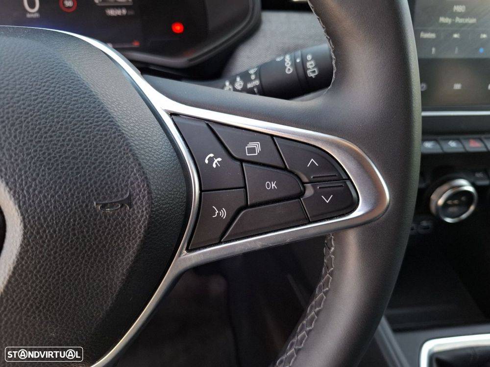 Renault Clio 1.0 TCe Techno - 17