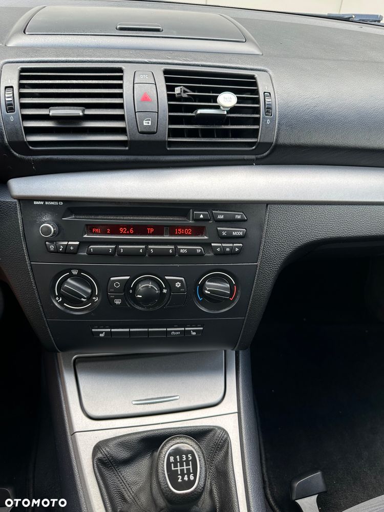 BMW Seria 1 116d - 12