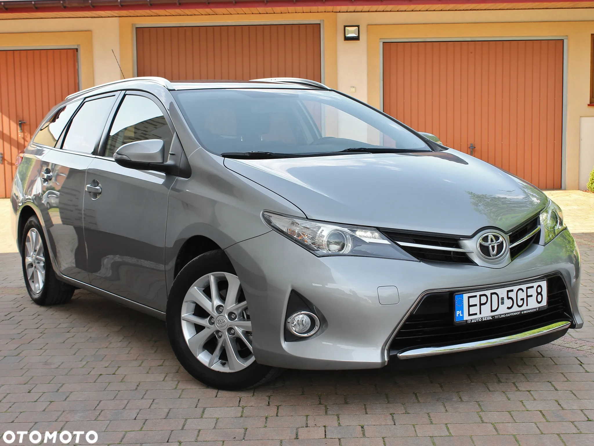 Toyota Auris 1.6 Premium - 3