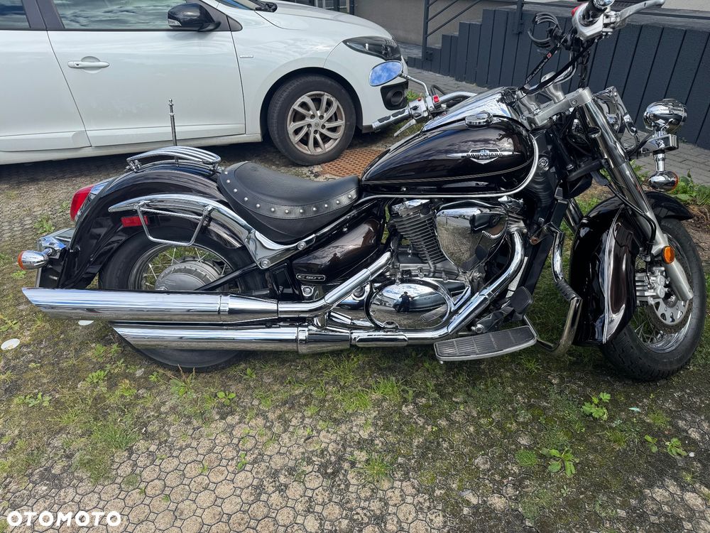Suzuki VL 800 Volusia - Boulevard C50 - 2