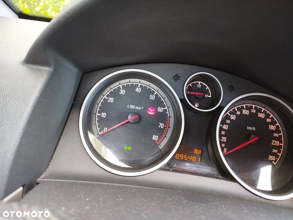 Opel Astra 1.4 - 7