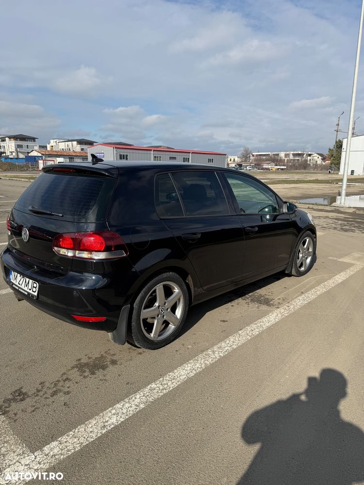 Volkswagen Golf 2.0 TDI Highline - 8