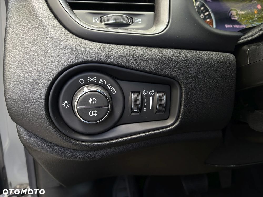 Jeep Renegade 1.3 GSE T4 Turbo Limited FWD S&S - 32