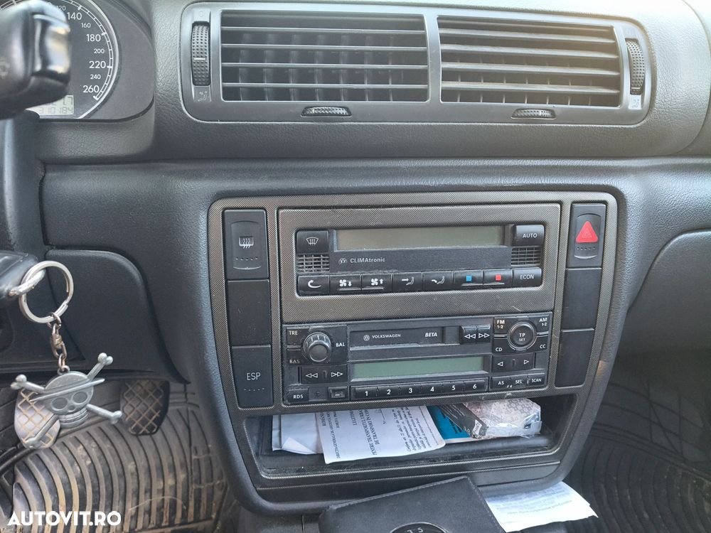 Volkswagen Passat 1.9TDI Comfortline - 12