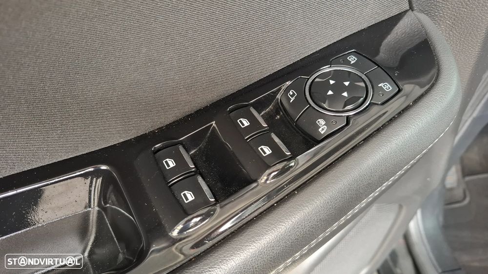 Ford S-Max - 23