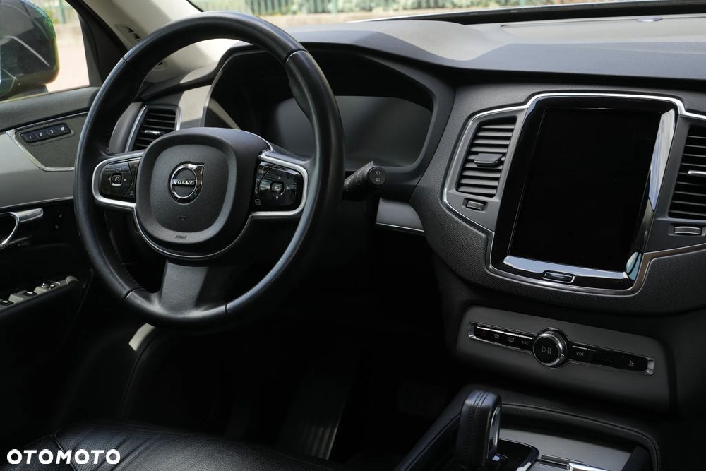 Volvo XC 90 B5 D AWD Momentum - 16