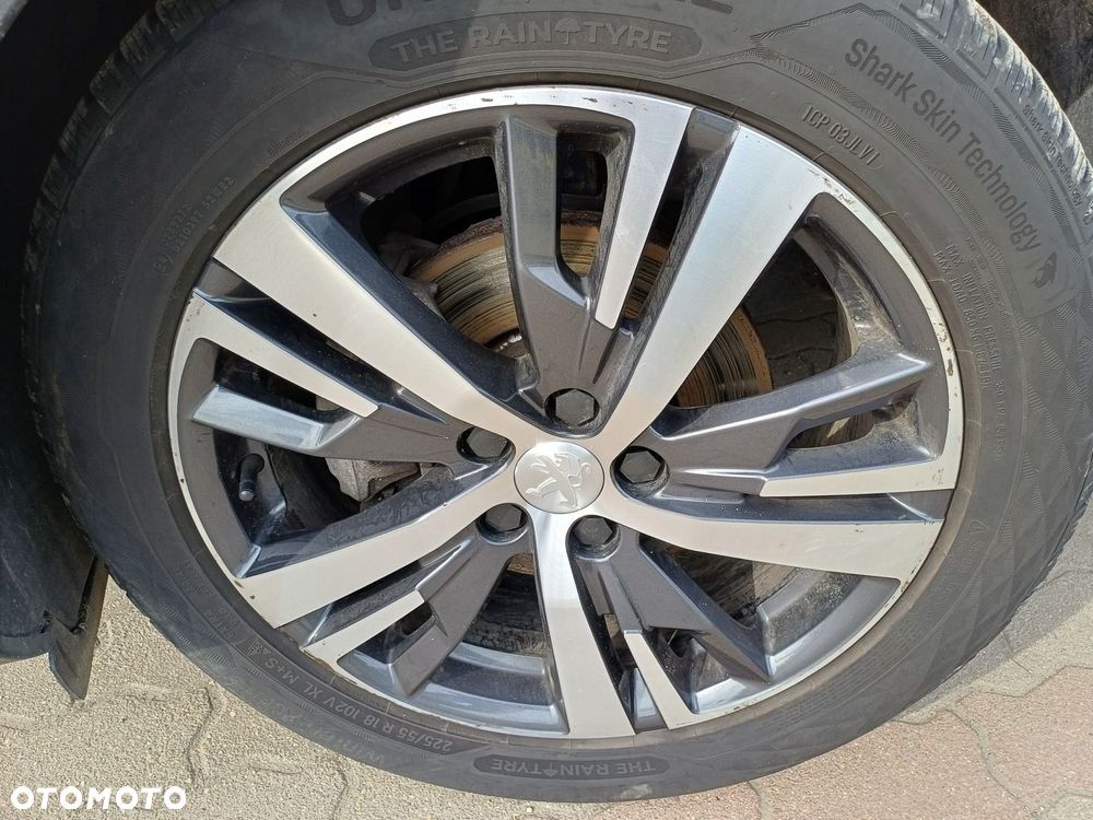 Peugeot 3008 1.5 BlueHDi Allure Pack S&S EAT8 - 9