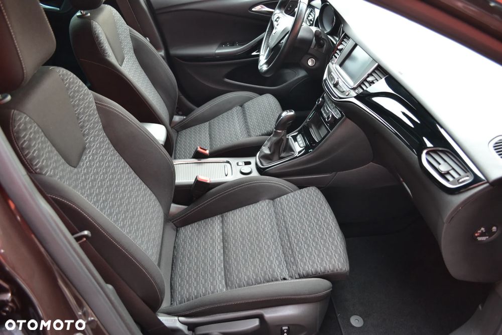 Opel Astra 1.4 T Elite S&S - 11