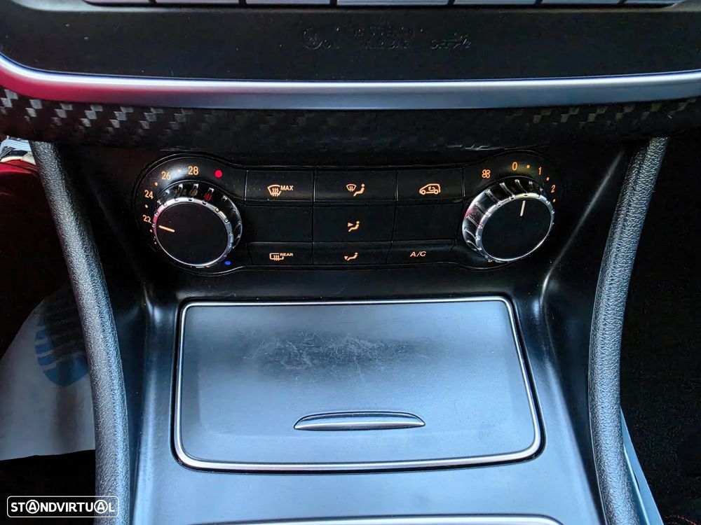 Mercedes-Benz A 180 CDI BE Edition AMG Line - 25