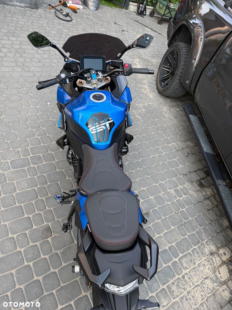 Suzuki GSX 1000 - 5