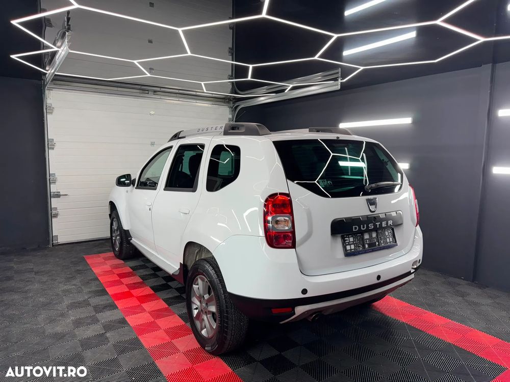 Dacia Duster dCi 110 FAP 4x2 Prestige - 9