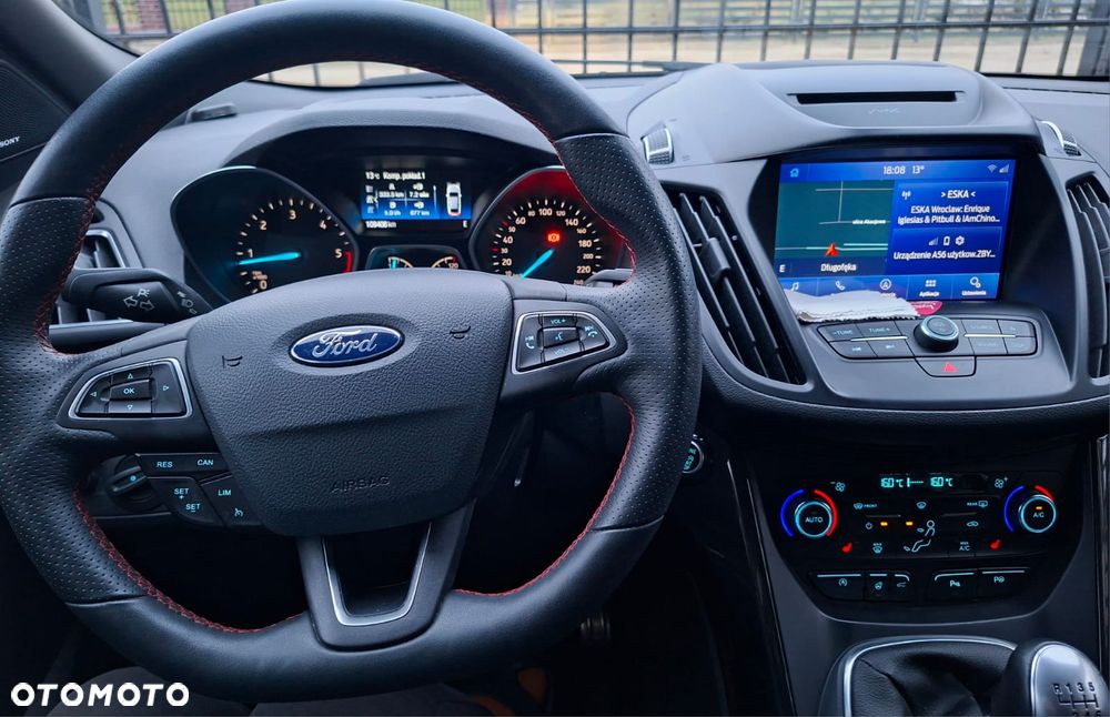 Ford Kuga 2.0 TDCi 4x2 ST-Line - 27