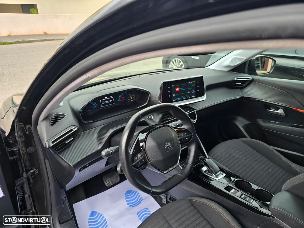 Peugeot e-208 Active Pack - 11