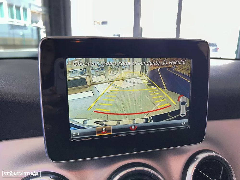 Mercedes-Benz CLA 180 d Shooting Brake Urban - 13