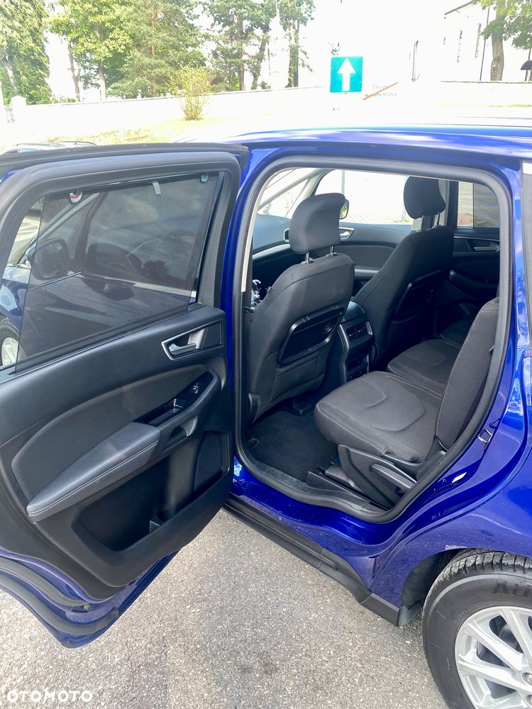 Ford S-Max - 11