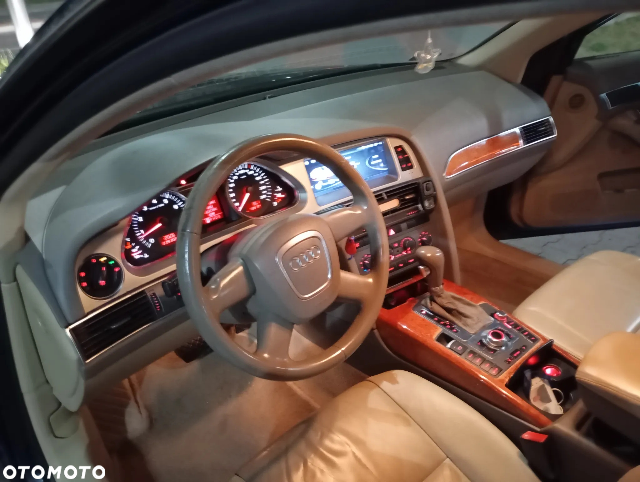 Audi A6 2.4 Multitronic - 6