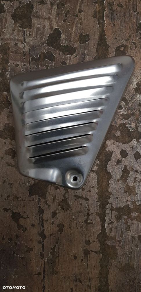 Osłona ramy skrzela Harley Davidson V-Rod - 2