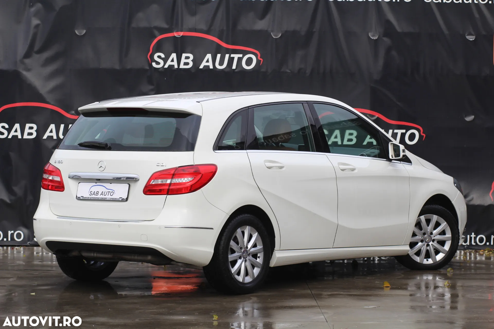 Mercedes-Benz B 180 CDI - 16