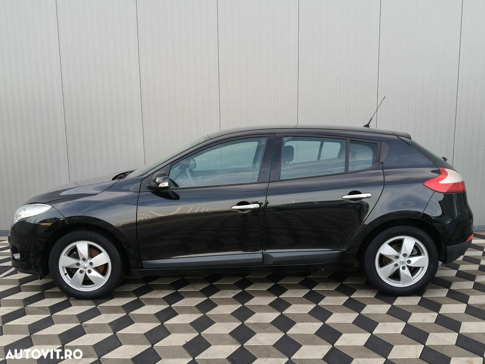 Renault Megane Grandtour TCe 130 BOSE Edition - 17