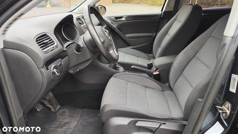 Volkswagen Golf 1.6 Comfortline - 21