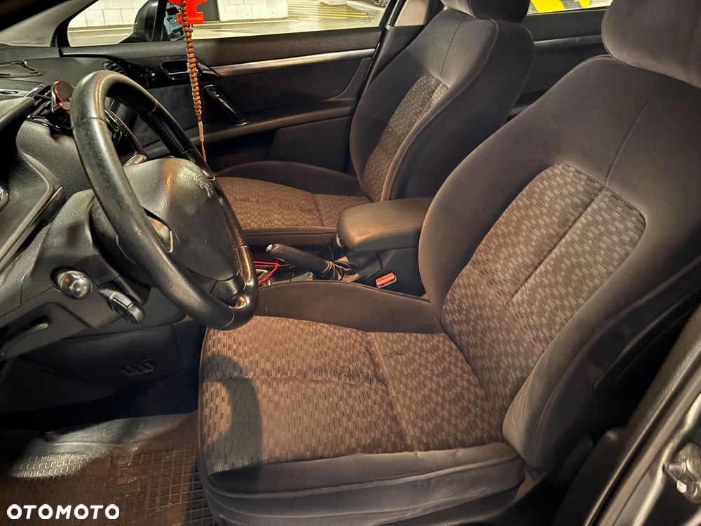 Peugeot 407 2.0 HDi Premium - 6