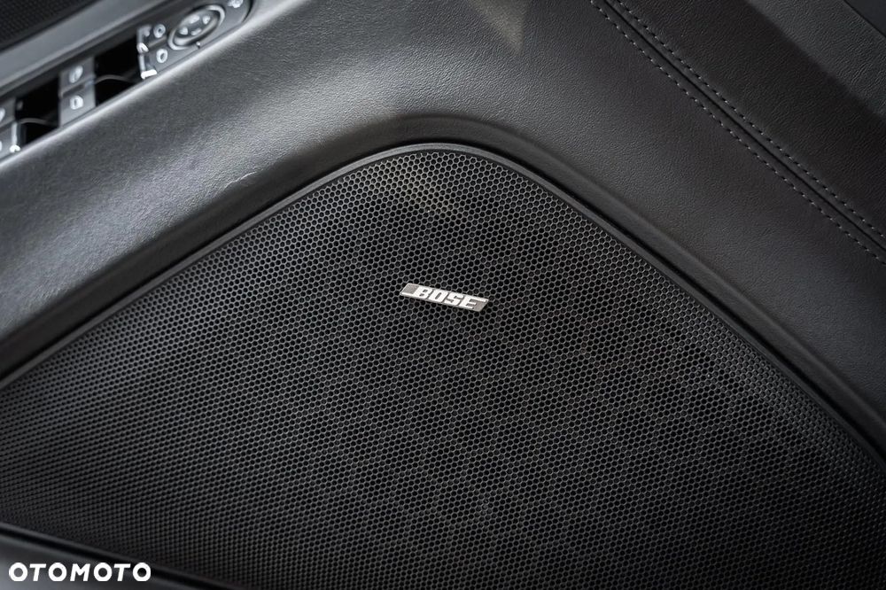 Porsche Panamera 4S - 23